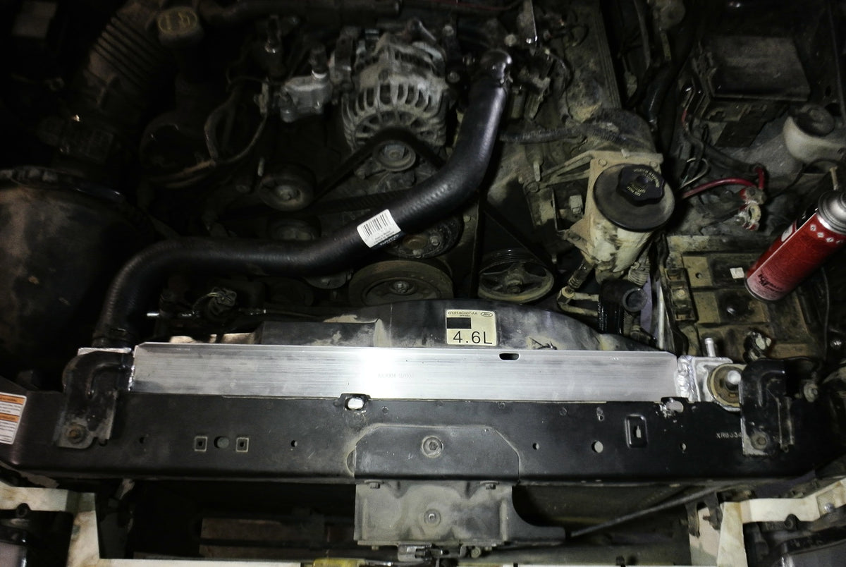 Megan Racing Radiator Ford Mustang 97-04 (Manual Trans Only)