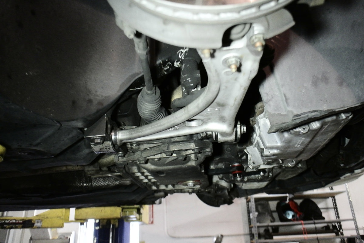 Megan Racing VW Golf 5-6 / Audi A3 06-12 MRC Front Lower Control Arm (-.3 Camber, +2.5 Caster)