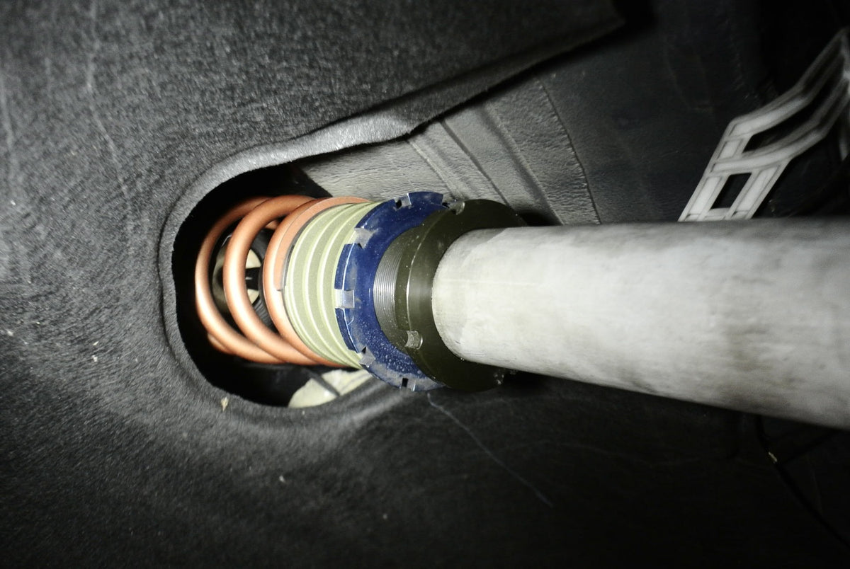Megan Racing Pro-S Series BMW M5 F90 18+ Must change front spring,