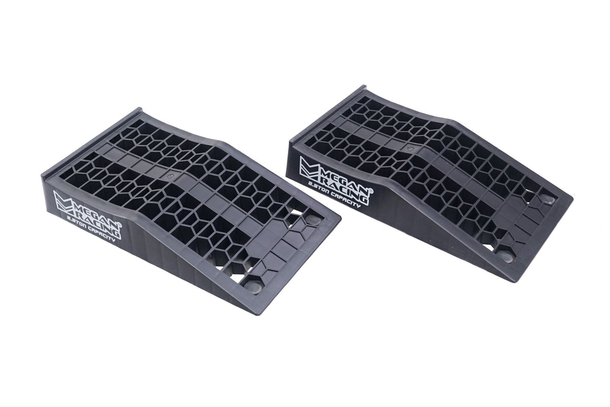 Megan Racing 1-Piece Ramps (17" length x 2.5" lift height)