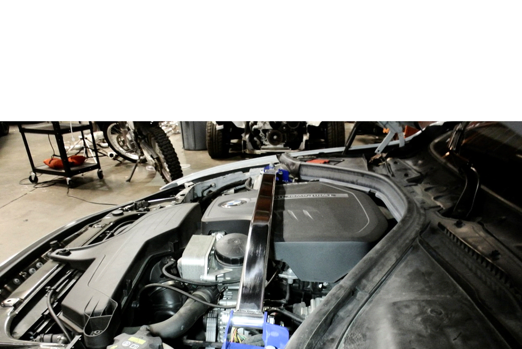 Megan Racing Race Spec Bar BMW 3 Series F30/F31 12-18 FU (EXC M3/diesel)