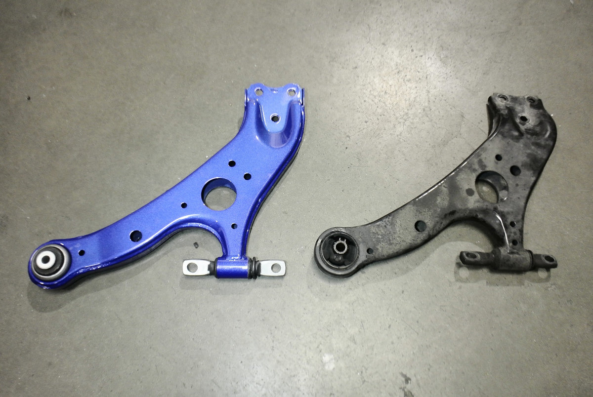 Megan Racing Toyota Sienna 2011-2020 Front Lower Control Arm (HARDEN RUBBER) 2PCS/SET